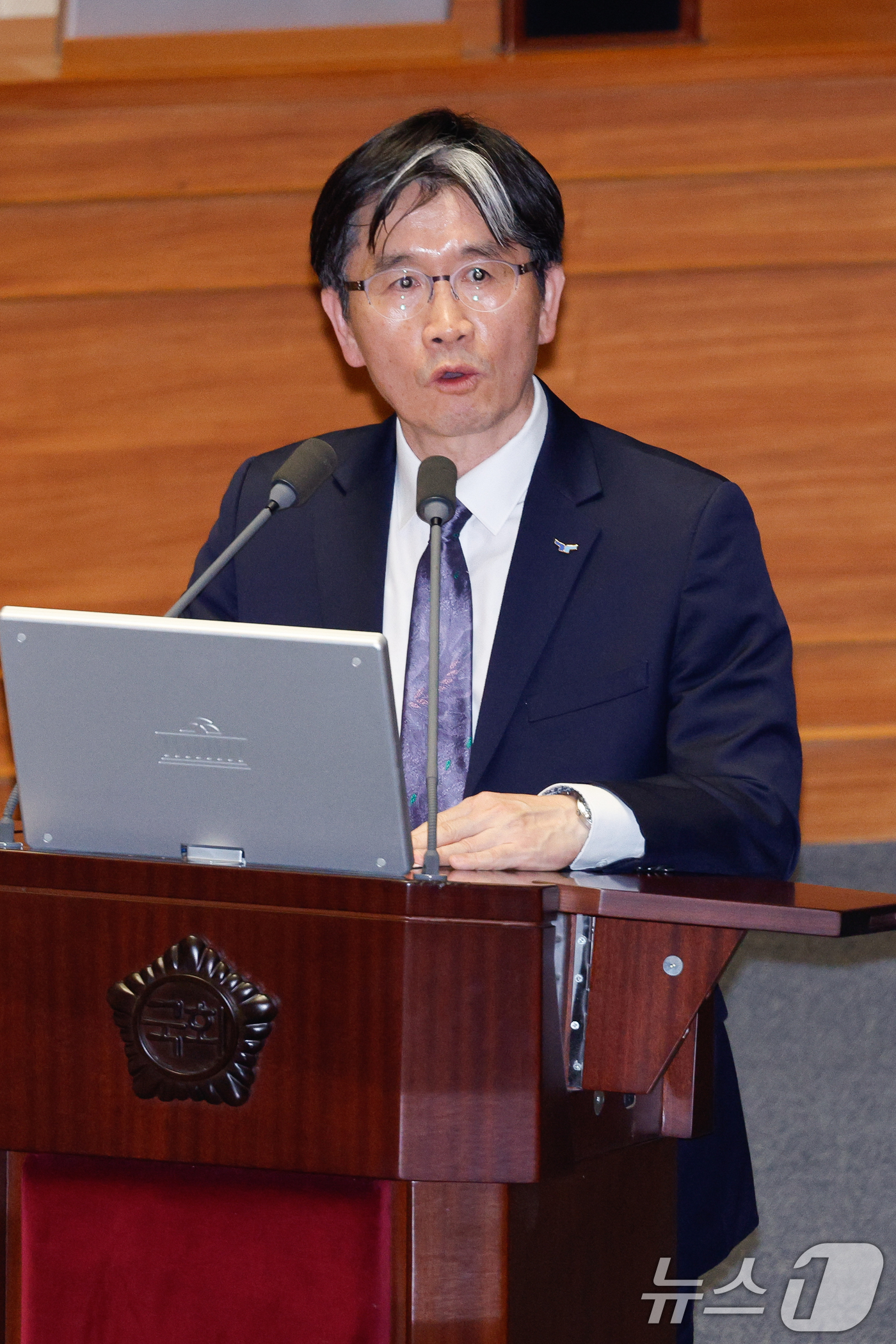 (서울=뉴스1) 안은나 기자 = 오동운 고위공직자범죄수사처장이 3일 오후 서울 여의도 국회에서 열린 제423회국회(임시회) 제4차 본회의에서 이언주 더불어민주당 의원의 경북·경남· …