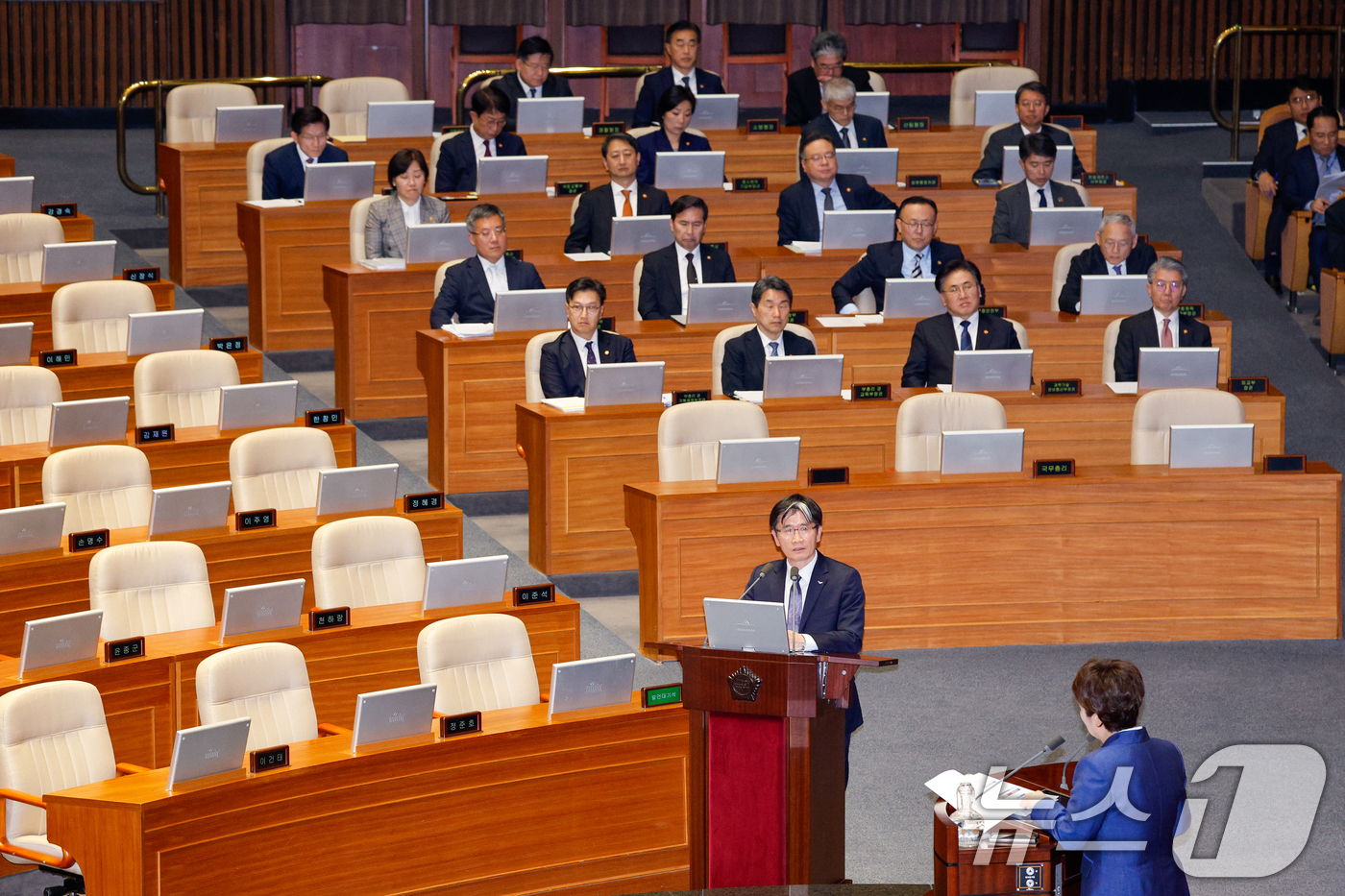 (서울=뉴스1) 안은나 기자 = 오동운 고위공직자범죄수사처장이 3일 오후 서울 여의도 국회에서 열린 제423회국회(임시회) 제4차 본회의에서 이언주 더불어민주당 의원의 경북·경남· …