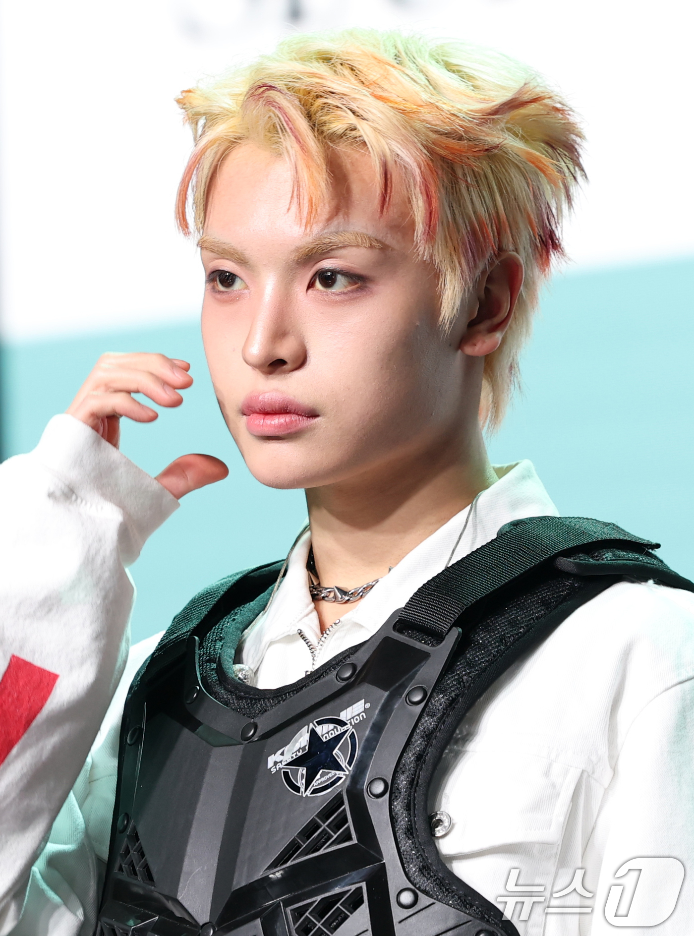 (서울=뉴스1) 권현진 기자 = 그룹 싸이커스(xikers) 예찬이 3일 서울 강남구 일지아트홀에서 가진 다섯 번째 미니 앨범 '하우스 오브 트리키 : 스퍼(HOUSE OF TRI …