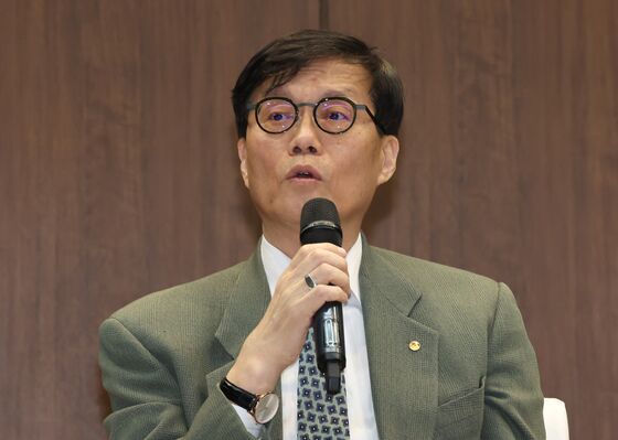 이창용 "안정적 가계부채 관리 당부"…은행권 "금융시장 안정 협력"(종합)