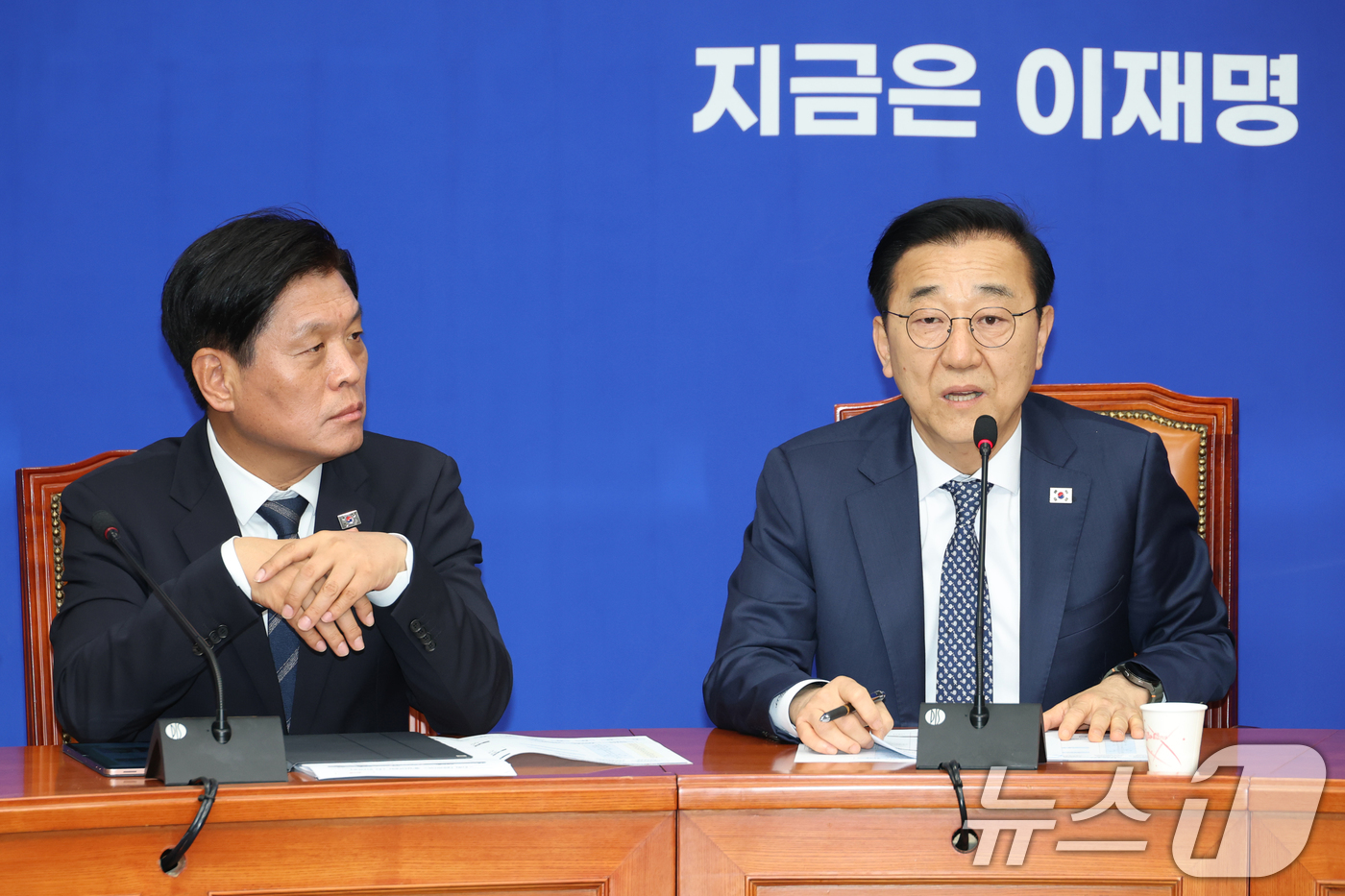 (서울=뉴스1) 이광호 기자 = 김윤덕 더불어민주당 사무총장이 30일 오전 서울 여의도 국회에서 중앙선거대책위원회 구성 발표를 하고 있다.총괄선대위원장은 윤여준 전 환경부 장관과 …