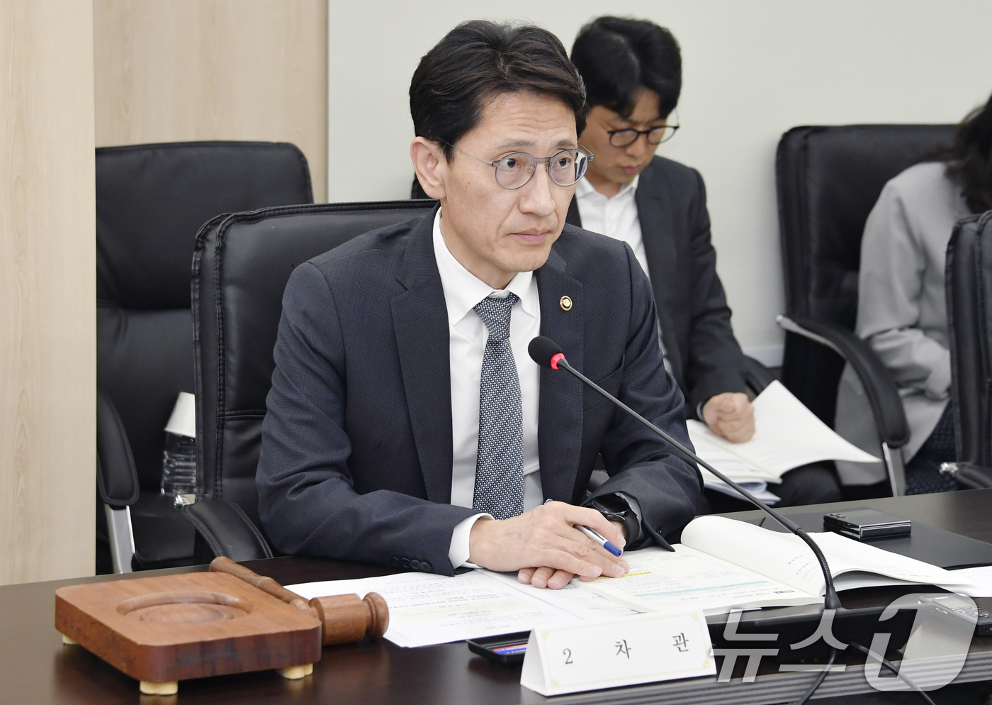 (서울=뉴스1) 이연주 기자 = 김윤상 기획재정부 차관이 30일 서울 영등포구 나라키움 여의도에서 열린 '2025년 제4차 재정사업평가위원회'에서 발언하고 있다. (기획재정부 제공 …