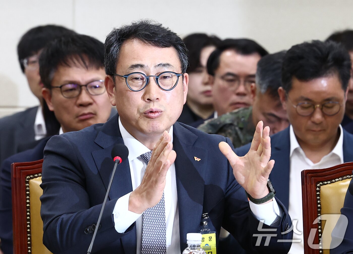 본문 이미지 - 유영상 SKT 대표이사가 30일 오전 서울 여의도 국회에서 열린 서울 여의도 국회 과학기술정보방송통신위원회에서 열린 YTN 등 방송·통신 분야 청문회에서 답변하고 있다. 2025.4.30/뉴스1 ⓒ News1 김민지 기자