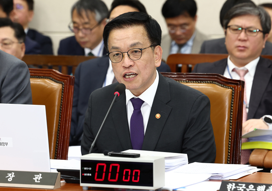 최상목 "尹, 비상계엄 돌이킬 수 없다고 해"…추경호는 증언 거부(종합)