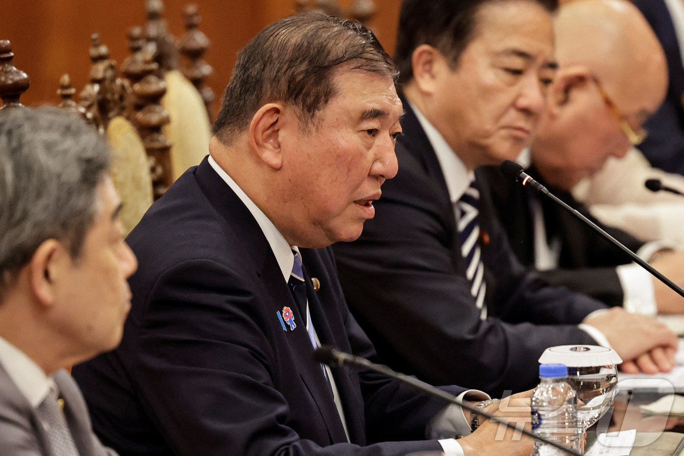 (마닐라 로이터=뉴스1) 우동명 기자 = 이시바 시게루 일본 총리가 29일(현지시간) 마닐라 말라카냥 궁을 방문해 페르디난드 마르코스 필리핀 대통령과 회담을 하고 있다. 2025. …