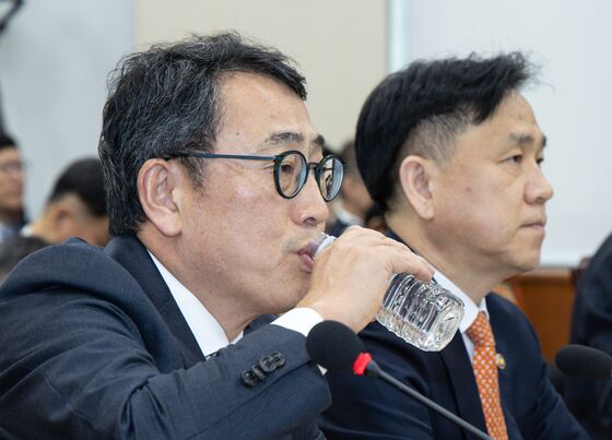 유영상 대표 "해킹 귀책사유 SKT에 있어…위약금은 법률 검토 후"