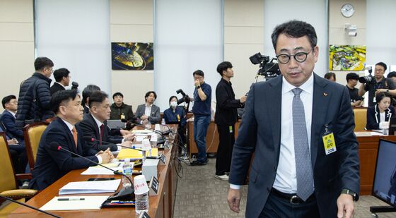 선서문 제출 마친 유영상 대표
