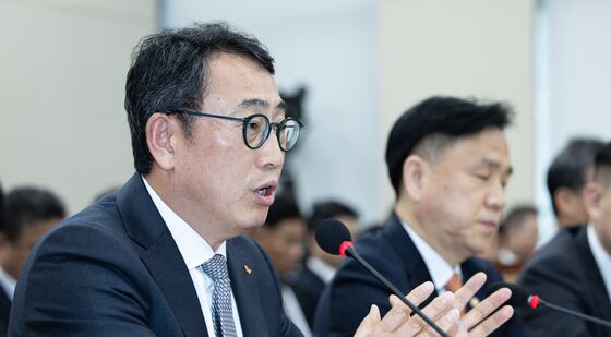 유영상 대표 '적극적인 답변'