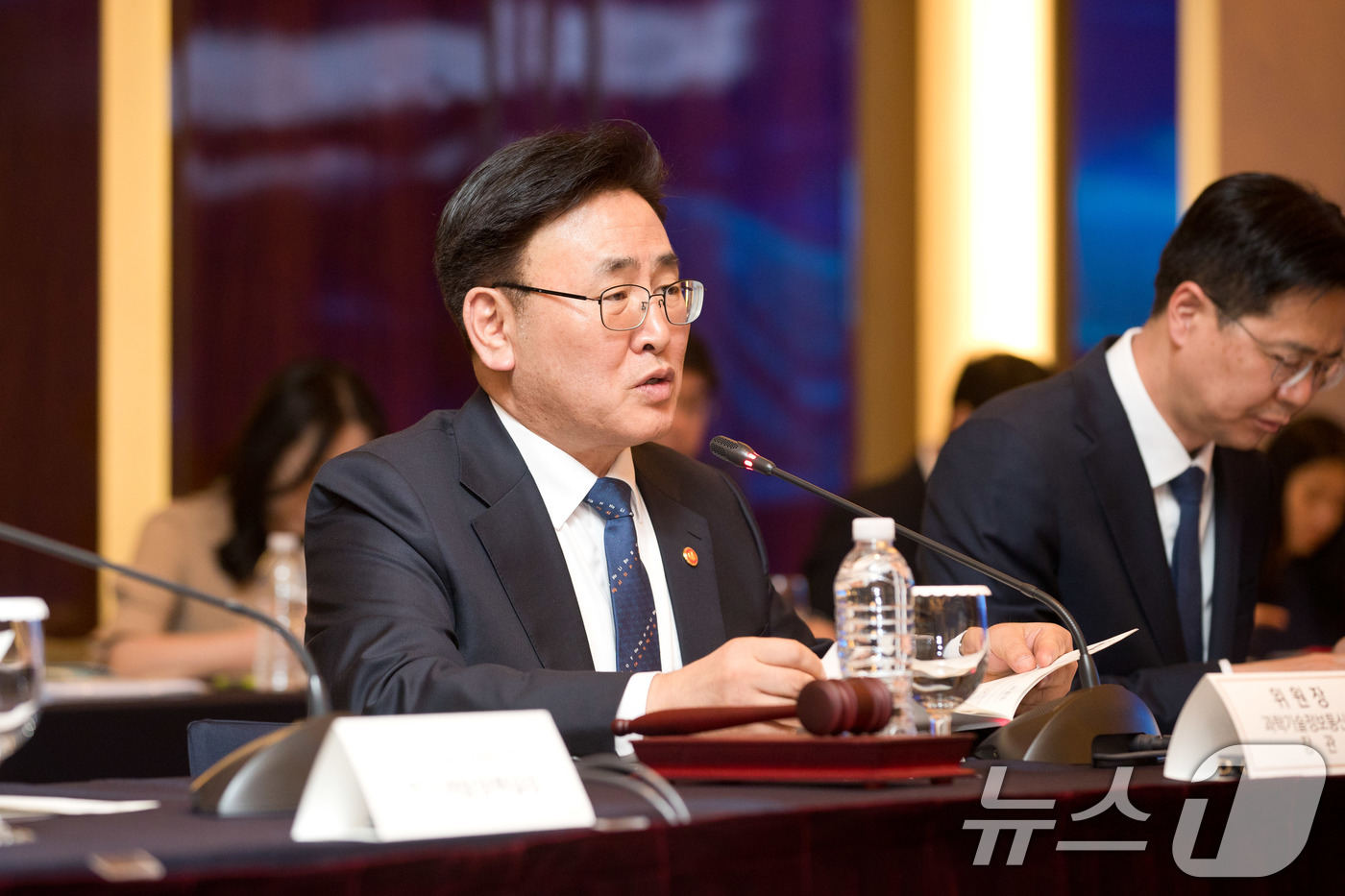 (서울=뉴스1) 이연주 기자 = 유상임 과학기술정보통신부 장관이 30일 서울 중구 웨스틴조선호텔에서 '제42회 생명공학종합정책심의회'를 주재하고 있다. (과학기술정보통신부 제공. …