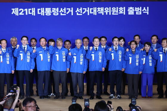 친명·비명·보수인사, 李 중심으로 뭉쳤다…"정권교체 이룰 것"(종합)