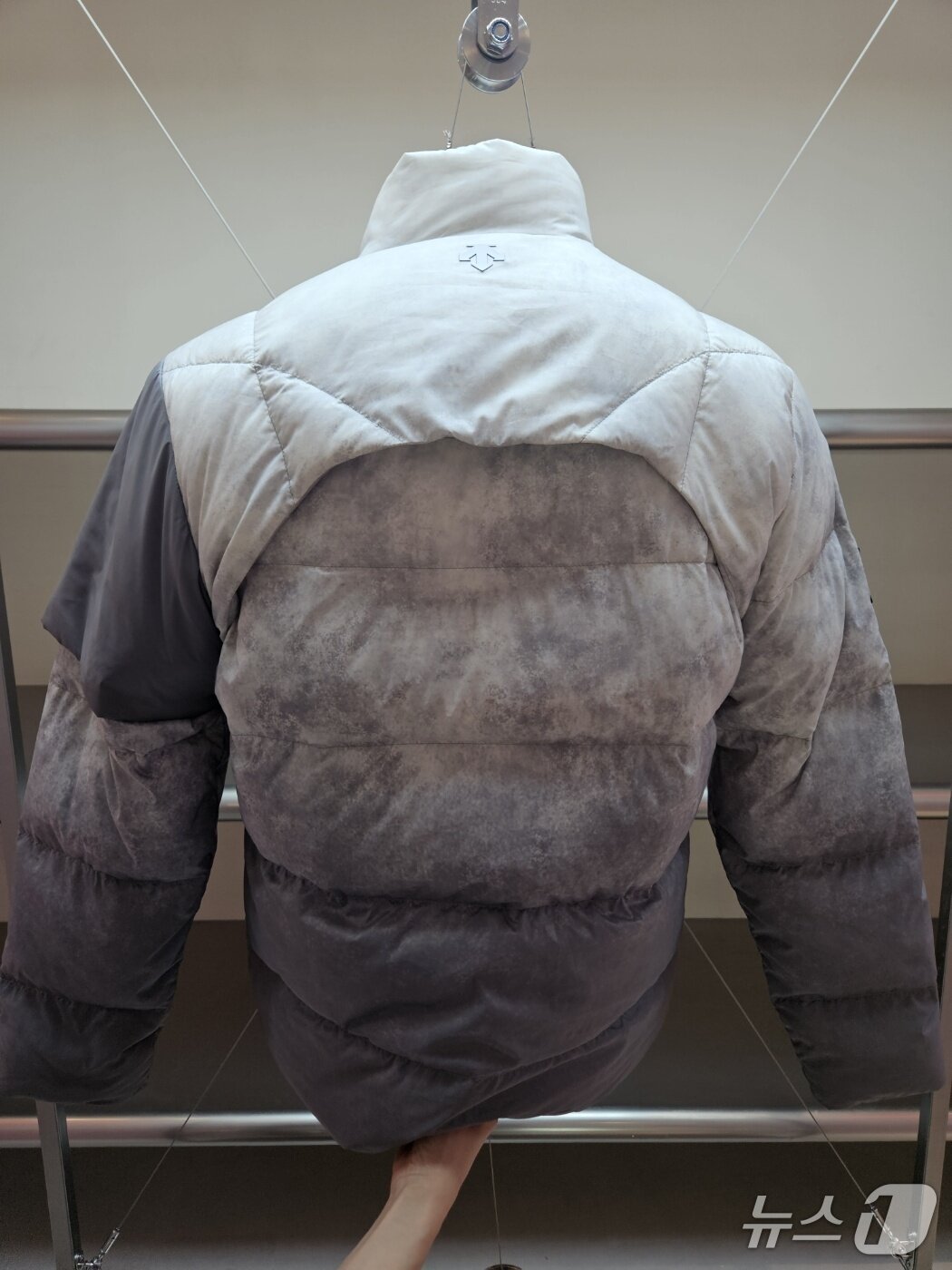 본문 이미지 - 데상트골프가 30일 서울 청담동 소재 클럽디청담에서 &#39;2025 비전 쇼케이스&#39;를 개최했다.ⓒ 뉴스1/김진희 기자.