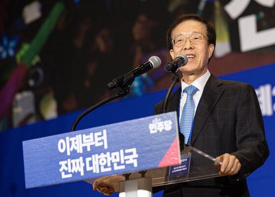 이석연 "이재명 만날수록 인간적 매력…지귀연, 룸살롱 향응도 뇌물"