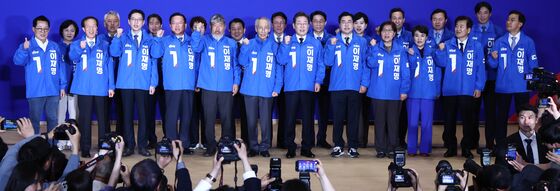 선대위복 입은 민주당