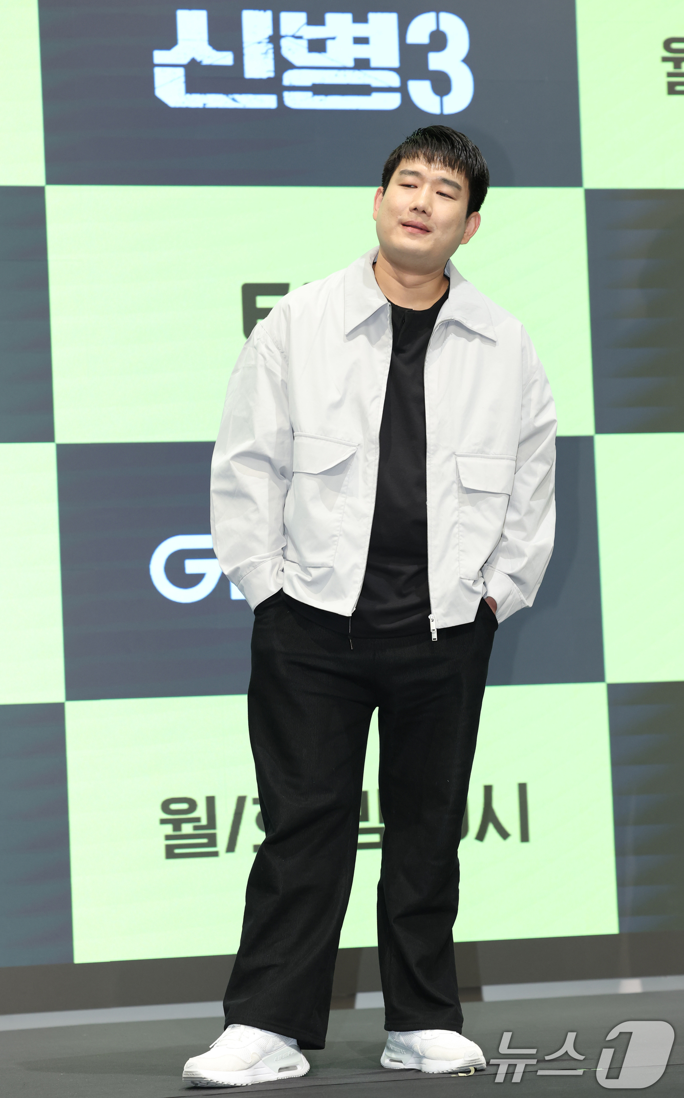 (서울=뉴스1) 권현진 기자 = 배우 남태우가 7일 서울 신도림동 디큐브시티 더 세인트에서 진행된 지니TV 오리지널 '신병3' 제작발표회에 참석해 포즈를 취하고 있다.'신병3'는 …