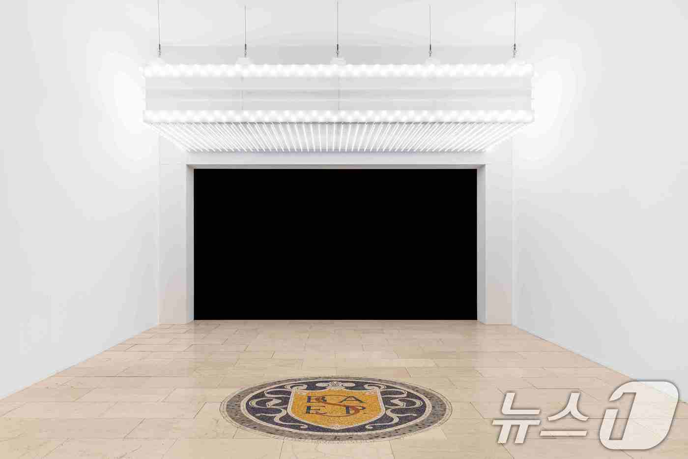 (서울=뉴스1) = 기아는 지난 7일(현지시간)부터 밀라노에서 개최되는 디자인·기구 박람회 '2025 밀라노 디자인 위크'에 3년 연속 참가해 단독 전시를 개최한다고 8일 밝혔다. …