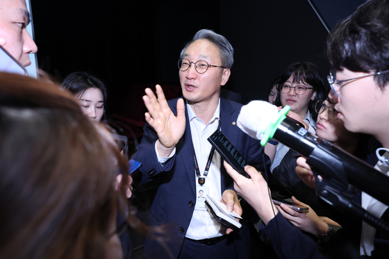 지난해 유상증자 33.7조, 전년比 26.3%↑ 코스피는 두 배