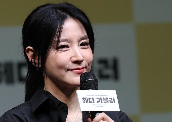 이영애 "늦게 일어나 아침은 애들과 못 먹는다…너무 솔직한가" 털털 고백