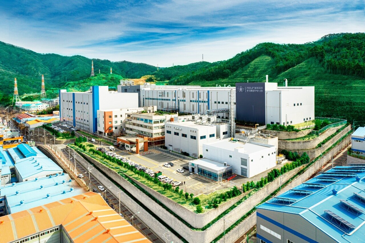 본문 이미지 - 한국필립모리스 양산 공장 전경.(한국필립모리스 제공)