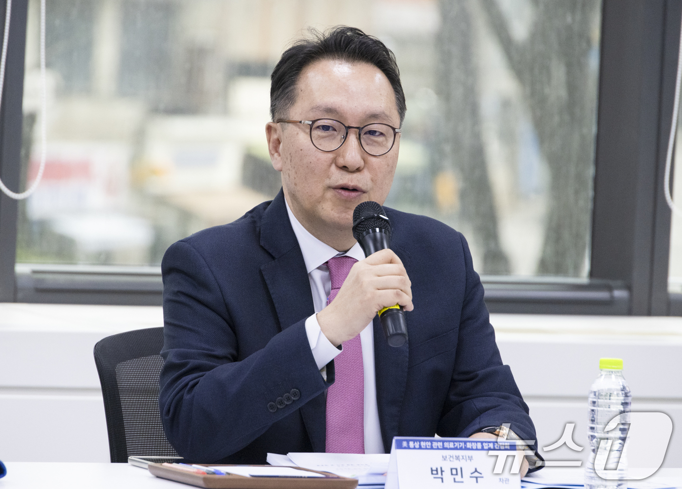(서울=뉴스1) = 박민수 보건복지부 제2차관이 9일 서울 중구 서울시티타워에서 열린 '의료기기·화장품 업계 간담회'에서 발언하고 있다. (보건복지부 제공. 재판매 및 DB 금지) …
