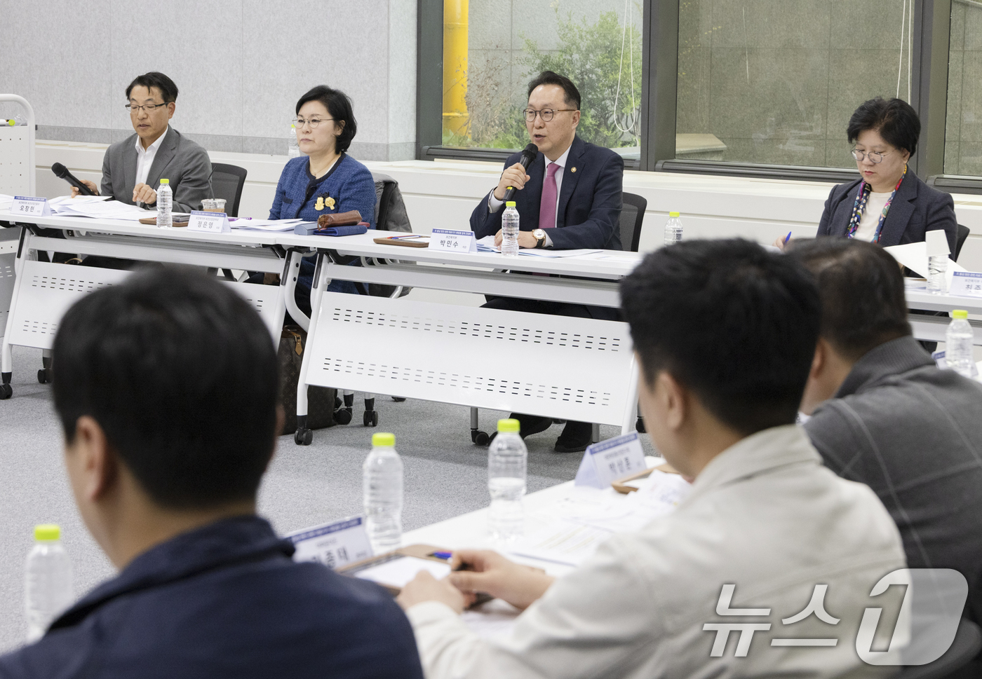 (서울=뉴스1) = 박민수 보건복지부 제2차관이 9일 서울 중구 서울시티타워에서 열린 '의료기기·화장품 업계 간담회'에서 발언하고 있다. (보건복지부 제공. 재판매 및 DB 금지) …