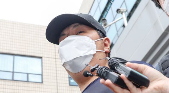 '미아동 마트 흉기난동' 피의자, 검찰로 구속 송치