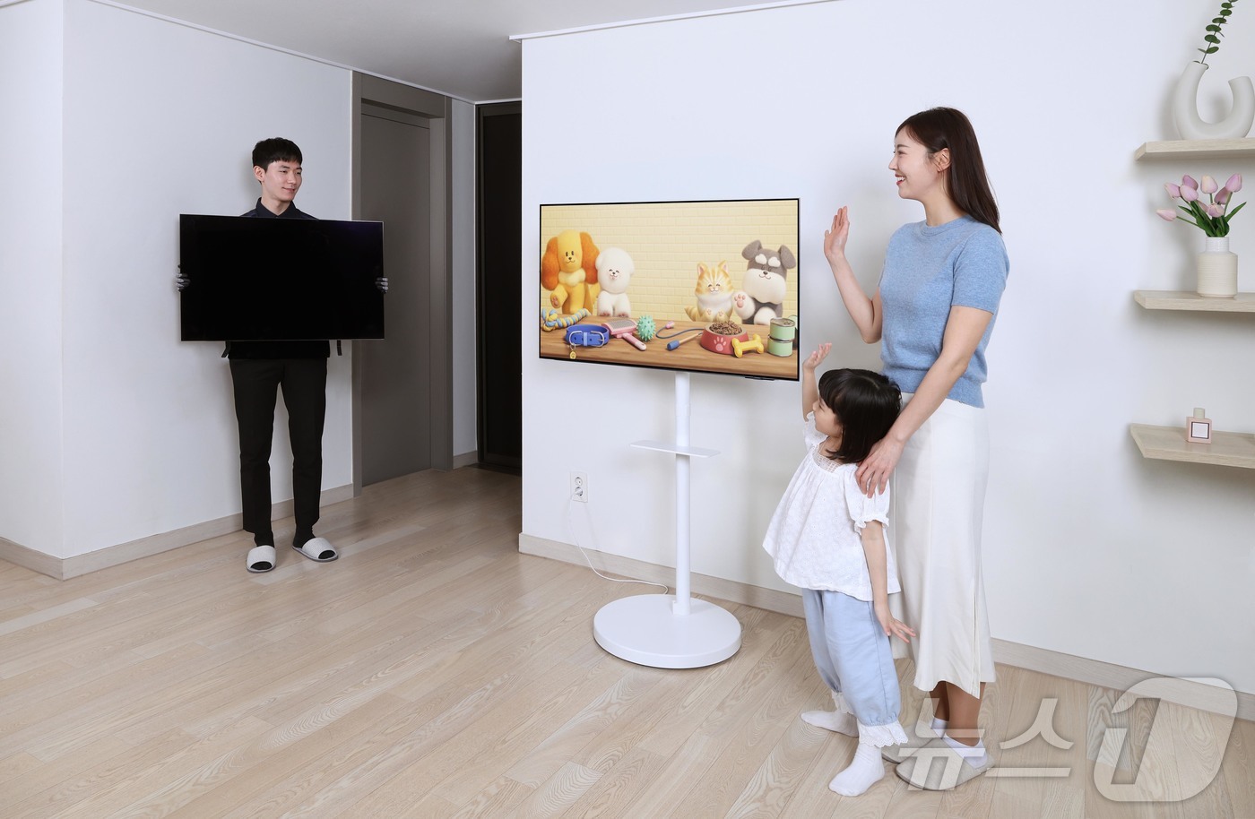 (서울=뉴스1) = 삼성전자가 '삼성 OLED' TV의 차별화된 시청 경험을 보다 많은 고객이 누릴 수 있도록 하기 위해 '삼성 OLED로 바꿔보상' 프로모션을 첫 시작한다.'삼성 …