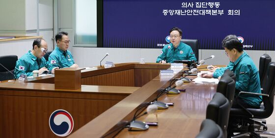 의사 집단행동 중대본 회의 주재하는 조규홍 장관