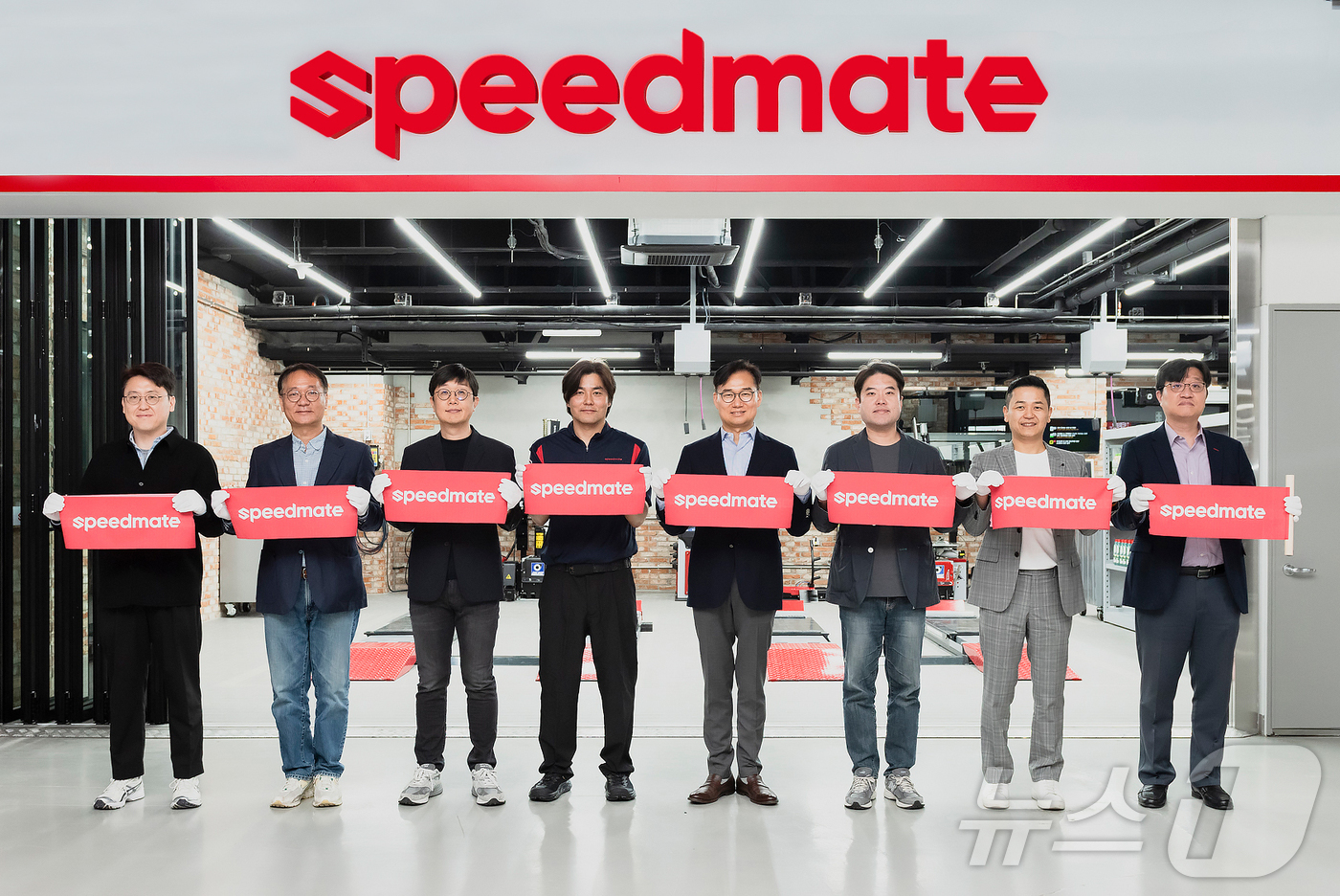 (서울=뉴스1) = SK스피드메이트는 1일 자동차 정비 브랜드 스피드메이트의 로고를 현대적 감각을 살려 새롭게 교체해 선보이고, 우수한 기술 전문성으로 한층 더 향상된 서비스를 실 …