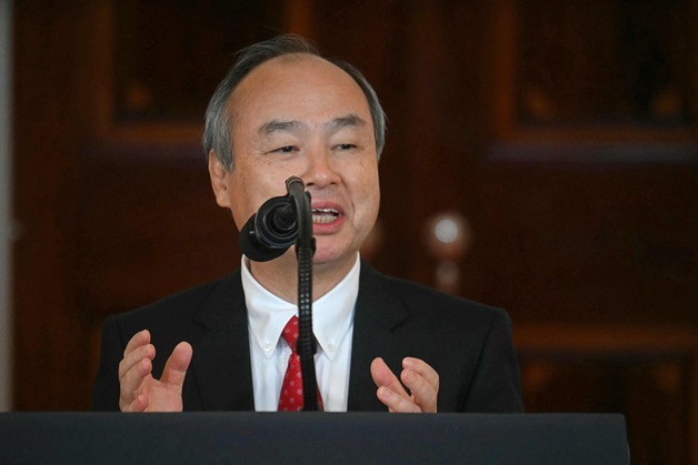 마이클 버리 버블 경고에도 손정의 AI에 올인…최후의 승자는?