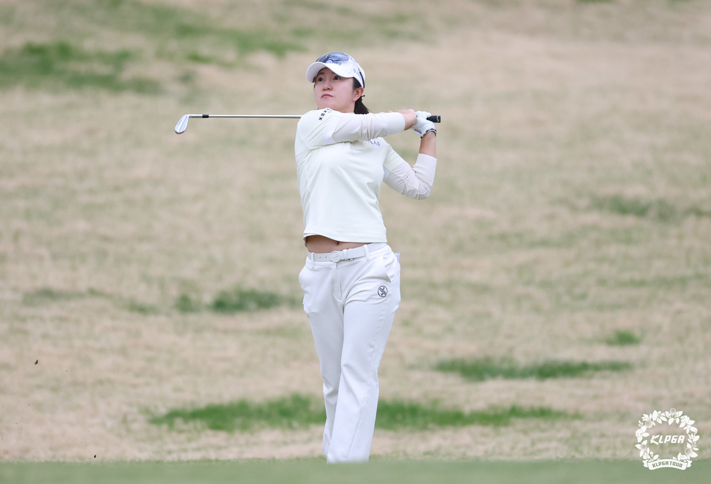 (서울=뉴스1) = 이승연이 1일 경기도 양주시 레이크우드CC에서 열린 '크리스에프앤씨 제47회 KLPGA 챔피언십' 1라운드 9번홀에서 아이언샷을 날리고 있다. (KLPGA 제공 …