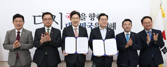 13.8조원 추경 합의한 국힘·민주