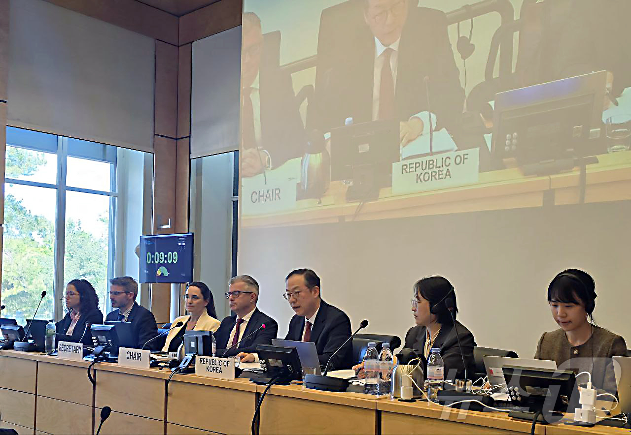 (서울=뉴스1) = 외교부는 지난달 29~30일(현지시간) 스위스 제네바에서 유엔 인종차별철폐협약에 대한 제20·21·22차 대한민국 국가보고서 심의가 개최됐다고 1일 밝혔다.권기 …