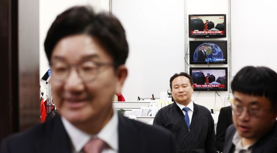 권성동, 李 파기환송에 밝은 표정