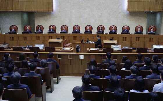 대법관들, 속도전에 "지연된 정의, 정의 아냐" vs "신속 능사 아냐"
