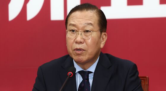 李 파기환송 관련 기자회견 하는 권영세 위원장