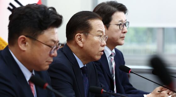 李 파기환송 관련 기자회견 하는 권영세 위원장