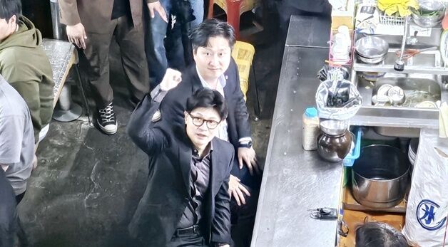 대구 서문시장서 시민과 소통하는 한동훈