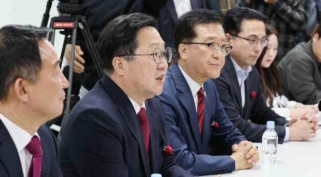 발언하는 이장우 대전시장