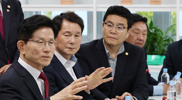 김문수, 이장우 대전시장과 회동