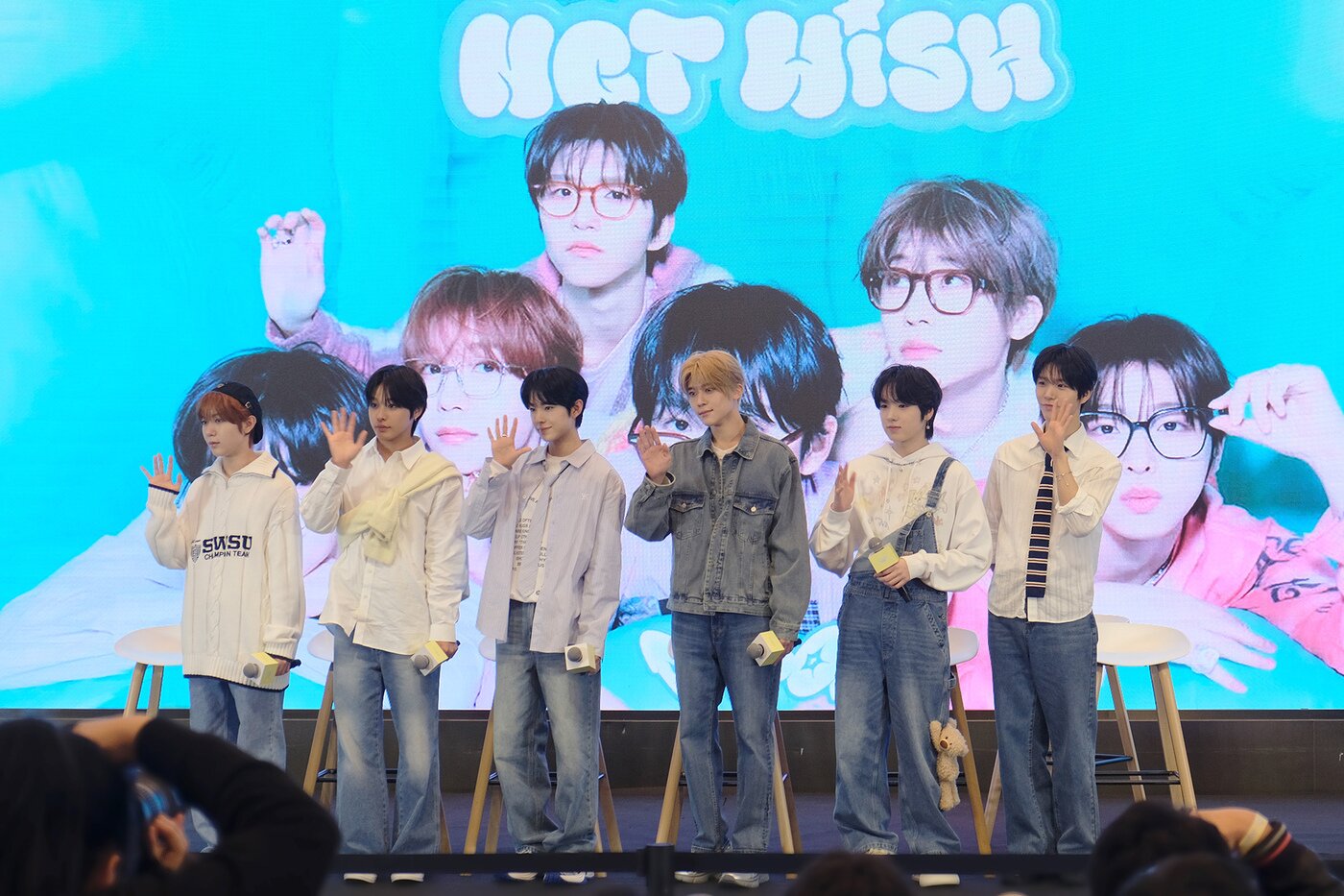 본문 이미지 - NCT 위시가 지난 3월 30일 중국 상하이에서 기자회견을 진행하고 있다.&#40;SM엔터테인먼트 제공&#41;