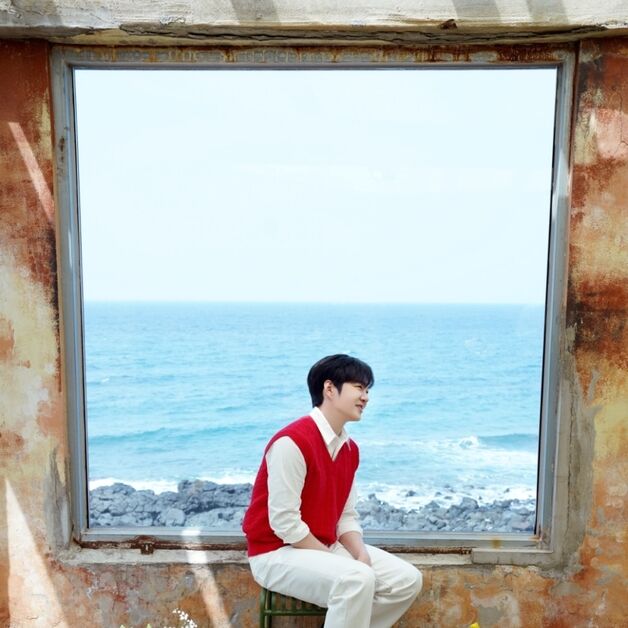 이창섭, 신곡 '꽃이 되어줄게' 스페셜 클립 공개…감성 가득 보이스