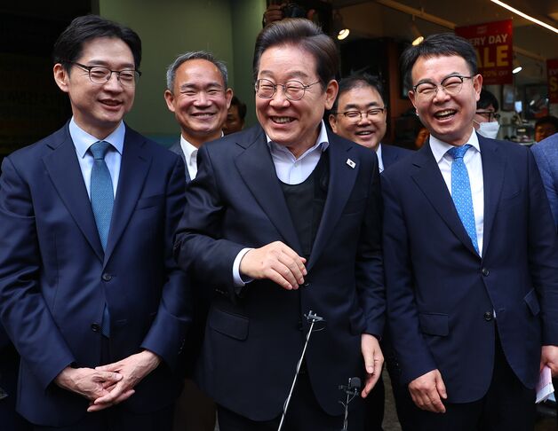 대선 후보자 등록 첫날…이재명 30억·이준석 14억 재산 신고(종합)