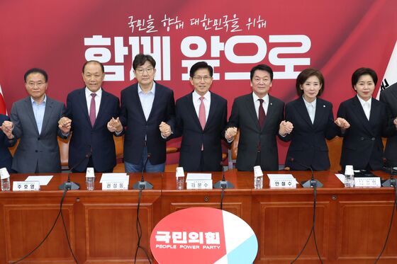국힘, 尹 출당 요구에 "지나간 일 매몰돼 미래 희석되면 안돼"