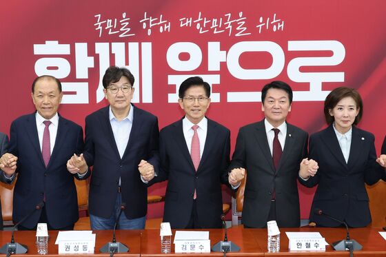 김문수 "권성동 교체 없다"…權 "9회말 2아웃 대역전극 만들자"
