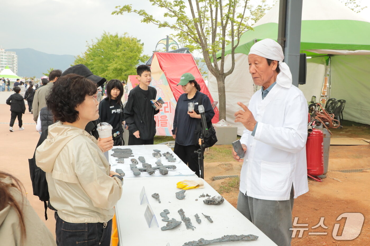 본문 이미지 - ‘울산쇠부리축제’가 11일 울산 북구 달천철장에서 열렸다.2025.5.11./뉴스1 김세은 기자