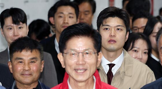 가락시장 찾은 김문수 후보와 김용태 신임 비대위원장