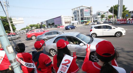 출근길 김문수 지지 호소하는 국힘 제주도당