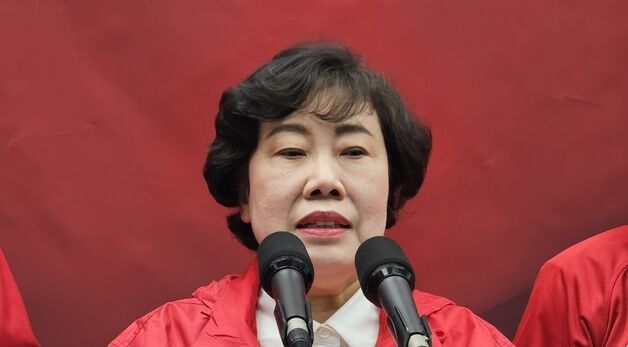 \'김문수 지지 호소하는 조배숙\'