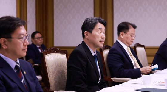 발언하는 이주호 대통령 권한대행