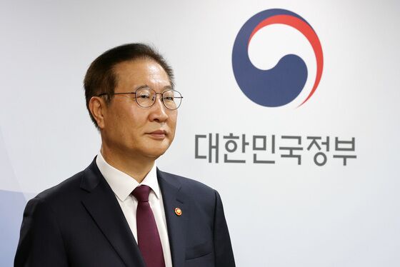 '사표 수리' 박성재 법무 "신임 대통령이 말한 국민 통합 구현되길"